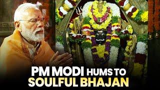 PM Modi sings along with soulful bhajan performance at Veerabhadra Temple, Lepakshi, AP