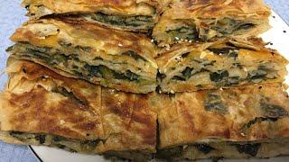 Kat Kat Ispanaklı Tepsi Böreği   Çok Beğenilen Hazır Yufkadan Kolay Börek TarifiIspanaklı Börek