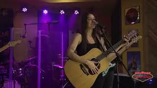 EVELYN JACKSON | DELILAH | 512 STUDIOS LIVE