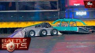 Chrome Fly vs. Bronco - BattleBots