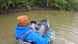How to catch Crappie in 4ft of water. Tips you can use to help increase your Crappie catch.