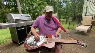 Explaining the Dobro Guitar (TommyWhite)