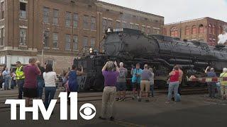 'Big Boy' steam locomotive makes its way through Arkansas