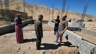 Workers Seeking Wages: Can Umm al-Binin and his father solve the problem?