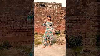 tu chhatti ke lg rahiye#shortsyoutube #komal Kumari ashi#dance #please_subscribe_my_channel #️