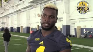 Adam Biggers Interviews De'Veon Smith: Michigan Media Day 2014