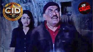 Mysterious Island के Jungle में फंसी CID Team - Part 3 | CID | Kuch Toh Gadbad Hai | सीआइडी