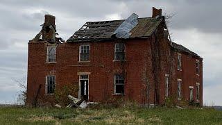 Abandoned Farmhouse | Pickaway County, Ohio