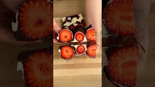 Sweetheart Chocolate + Fresh Strawberries = Viral Bliss! #strawberry