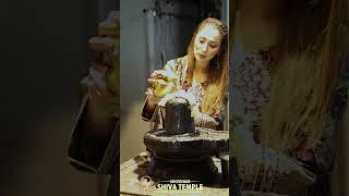 Actress Raai Laxmi Visits Shivoham Shiva Temple
