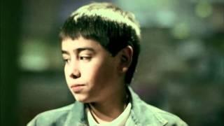 Un niño que consume drogas, consume su infancia