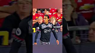 Ван Дейк пожалел что связался со Златаном #футбол #football #soccer #shorts