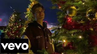 Aleks Aleksiev - Santa Tell Me (Official Music Video)