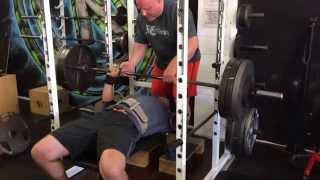 Xconditioning premium fitness client Darren Cropley benching 335lbs.