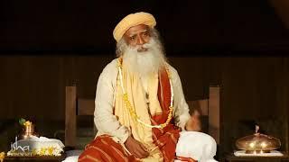 Twilight Moments Significance of a Live Guru  - Sadhguru