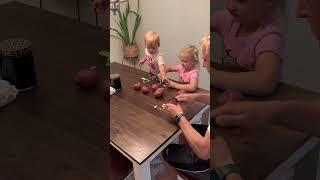 her favorite dinner #wmkeiad #kideating #kidbreakfast #kidlunch #kiddinner #kidfood #funfood 
