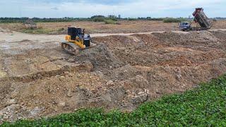 The Best Wonderful SHANTUI Bulldozer Running Pushing Soil on New Road Construction