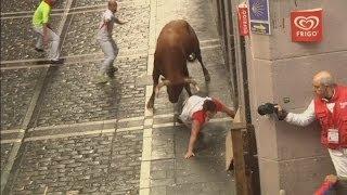 Pamplona Attack: Watch as bull gores three runners