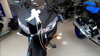 yamaha r15 v3 new model 2025 full detailed review  on road price suneel vlogs 28