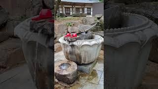 들으면 기분이 좋아지는 물소리! Korean Temple's Stone Water Basket!