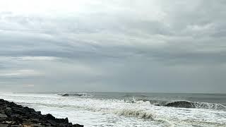 Big waves from Cherai Beach....  In front of Cherai Ayurvedic Bhavan spa and service villa