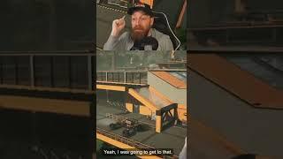 Tschuki reagiert auf Türen (Satisfactory)