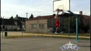 Yann de Blaine 5'10" - One of the best Between the legs Dunker in the world