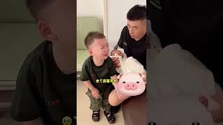 老大开始争宠了 #萌娃 #萌娃搞笑日常 #家有二宝 #爸爸带娃#shorts #youtubeshorts #funnyshorts #funny