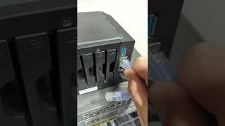 Loading a batch of drives into a Synology NAS #homelab #synology #shorts