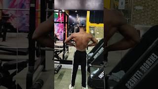 #gymworkout back.pause