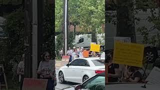 Huge crowd of 'No Kings' protesters gather outside of news station