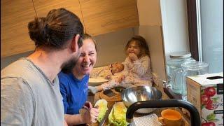 COOKING BREAKFAST TOGETHER!