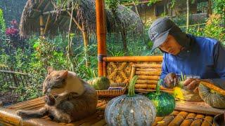 Seorang ayah tetap produktif di desa saat puasa ramadan | Berkebun dan panen labu untuk buka puasa