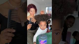 Her hair is so pretty  #shorts #shortcurly #kidshairstylesforgirls #hairstyle #rubberbandhairstyle