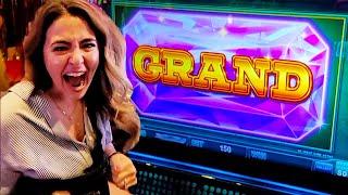 THE BIGGEST LAS VEGAS GRAND JACKPOT EVER!!!!!