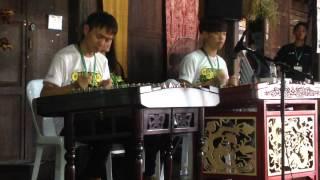 Ho Khong Wee and Eugene Yip on the Dulcimers at the RWMF 2015