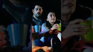 Neslihan Atagül ve Burak Özçivit'in plajda romantik hali #youtubeshort #neslihanatagul #xcelebrity12
