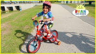 Ryan's New Bike with Family Fun Bike Racing at the Park!!!