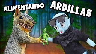 MARCIANITO alimenta ARDILLITAS ️ #cdmx #ardillas #cute #shorts #funny #animales #humor #fyp #viral