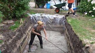 How to pour a concrete floor - DIY with Nicole