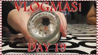 DIY Snowman & Christmas Songs | Vlogmas Day 19!