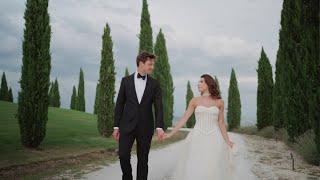 Micheal & Julia, a romantic and elegant destination wedding in the charming Umbria - Italy -