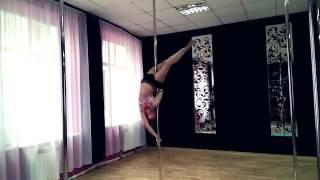 Красивая комбинация от Марины тренера студии ROYAL pole dance