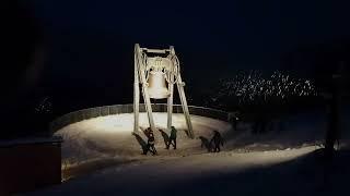 Friedensglocke im Schnee / Peacebell in the snow