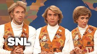 Weekend Update: Garth and Kat Sing Thanksgiving Songs - SNL