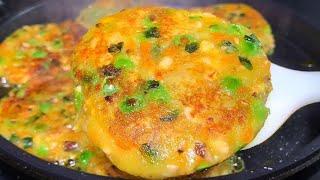 Potato cakes are so delicious this way, sweet, soft, glutinous and crispy. It’s so fragrant when