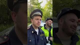 A typical day for a traffic police inspectorОбычный день дорожного инспектора