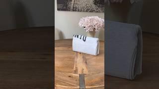 How to fold a jumper - a few methods for you to try xx #bedroom #clothes #organizer