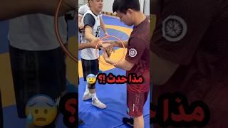 صباع يداه انكسر انظر ماذا حدث 