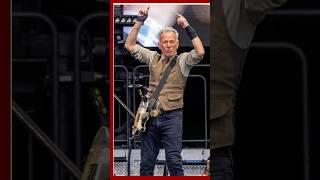  Jeremy Allen White Becomes Bruce Springsteen in New Biopic! #BruceSpringsteen #DeliverMe #Shorts